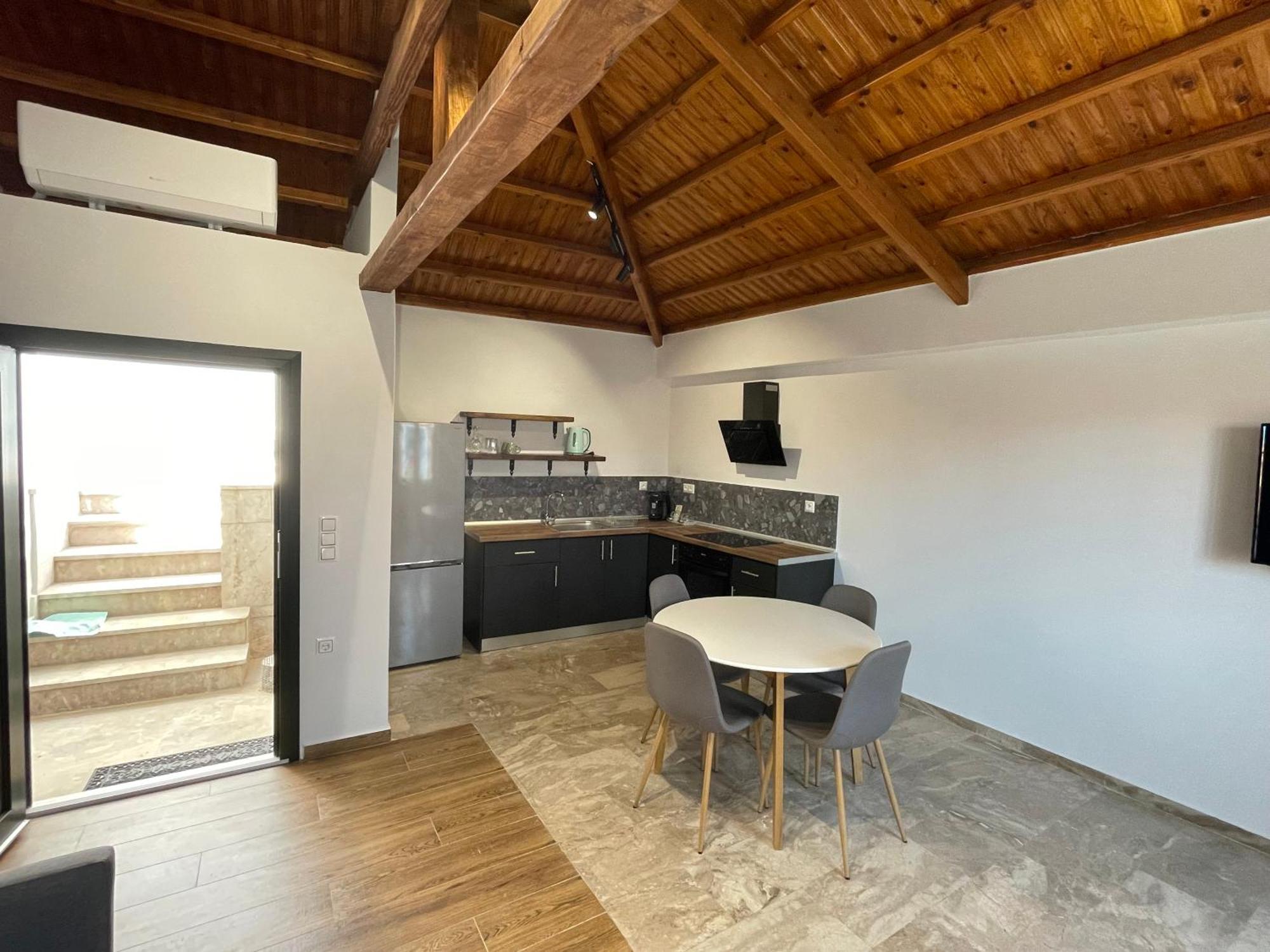 Q Apartments Molyvos Mithimna Luaran gambar