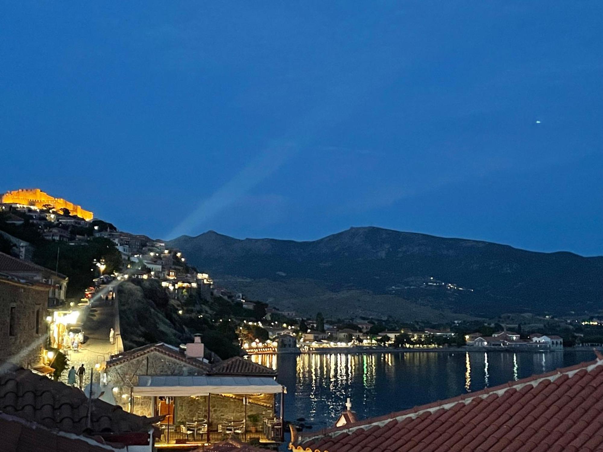 Q Apartments Molyvos Mithimna Luaran gambar